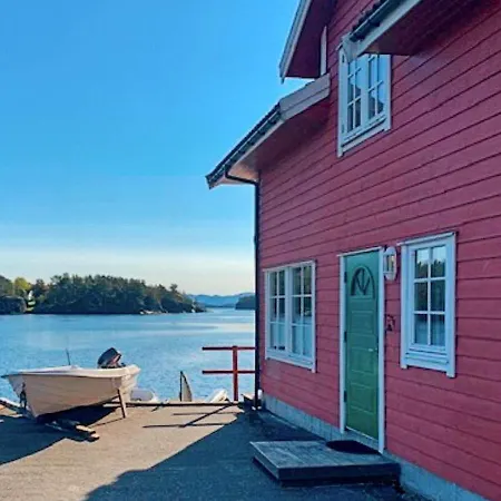 6 Person In Apartament Hosteland