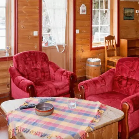 6 Person In * Hosteland