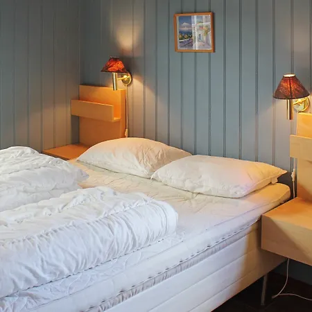 6 Person In Lägenhet Hosteland